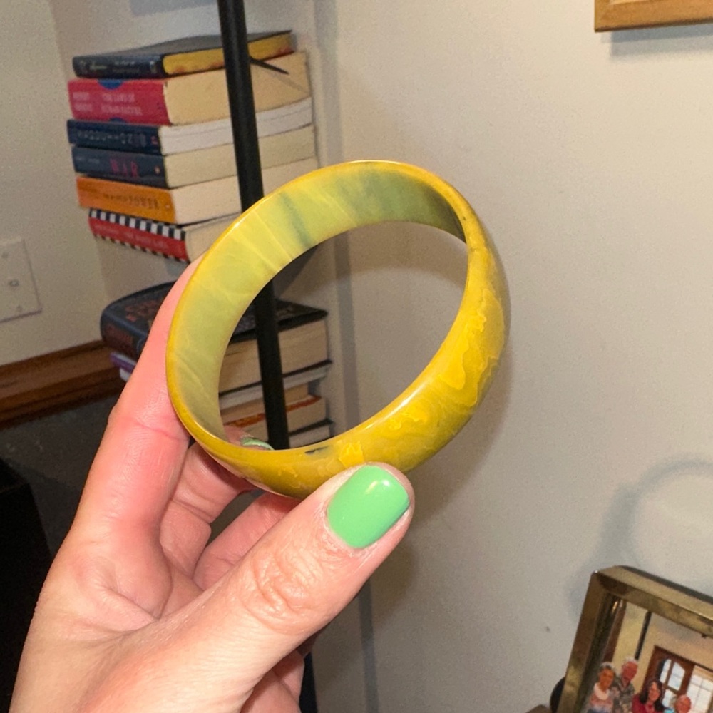 Bakelite Bangle - image 3